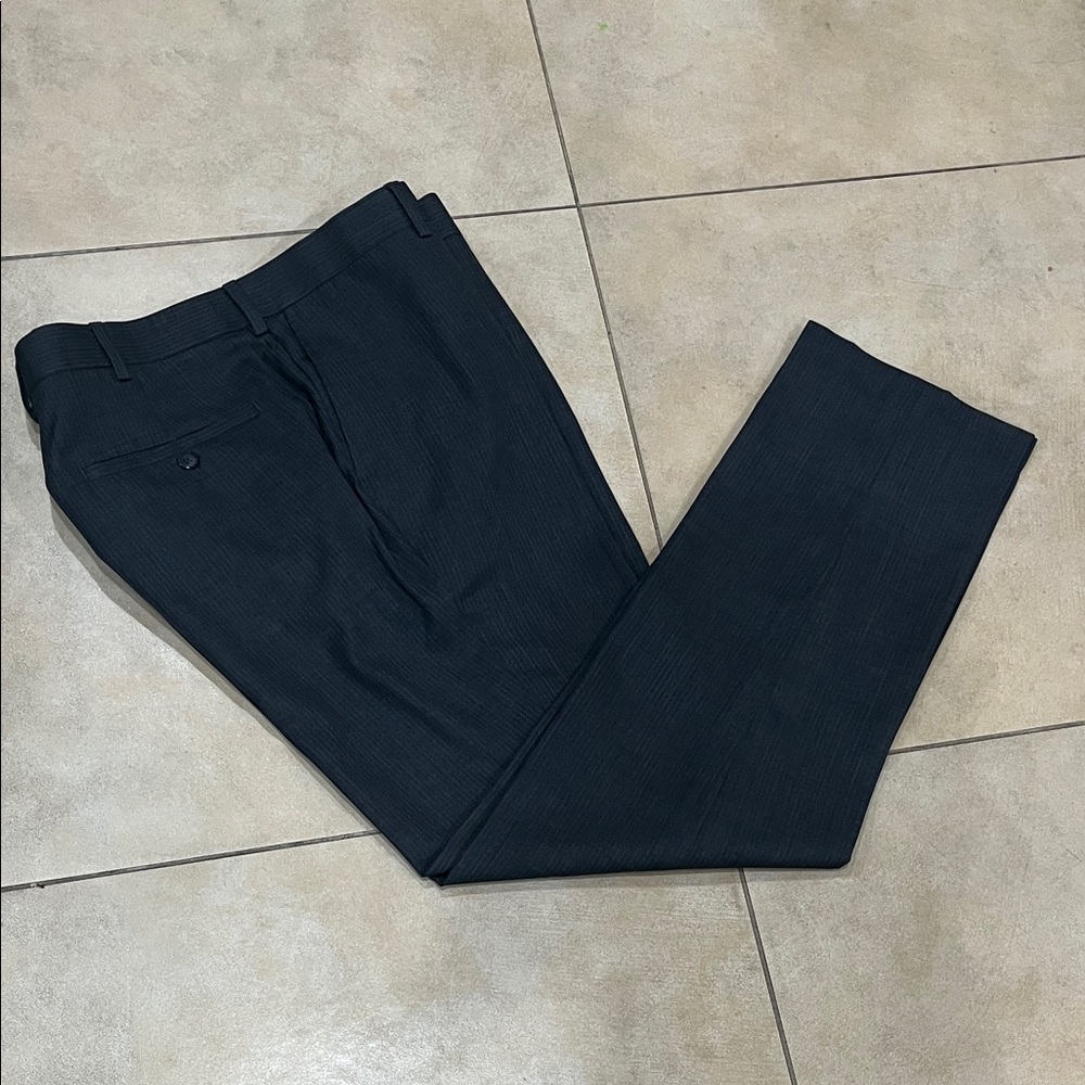 Men’s dress pants, size 34x29, stripe grey, Cubavera